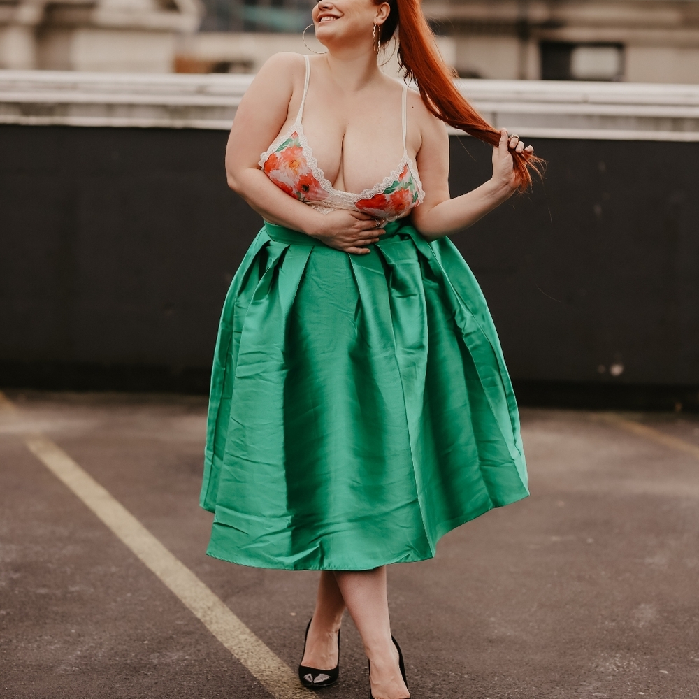 Plus Size Vibrant Green Satin Skirt